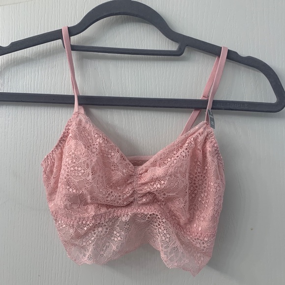 Victoria’s Secret pink lace bralette - Picture 1 of 1